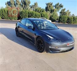 تسلا موديل 3